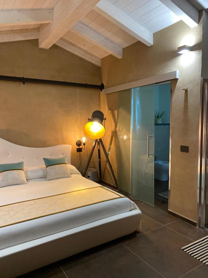 Luvia Rooms Spa 고네사 외부 사진