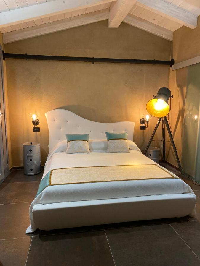 Luvia Rooms Spa 고네사 외부 사진