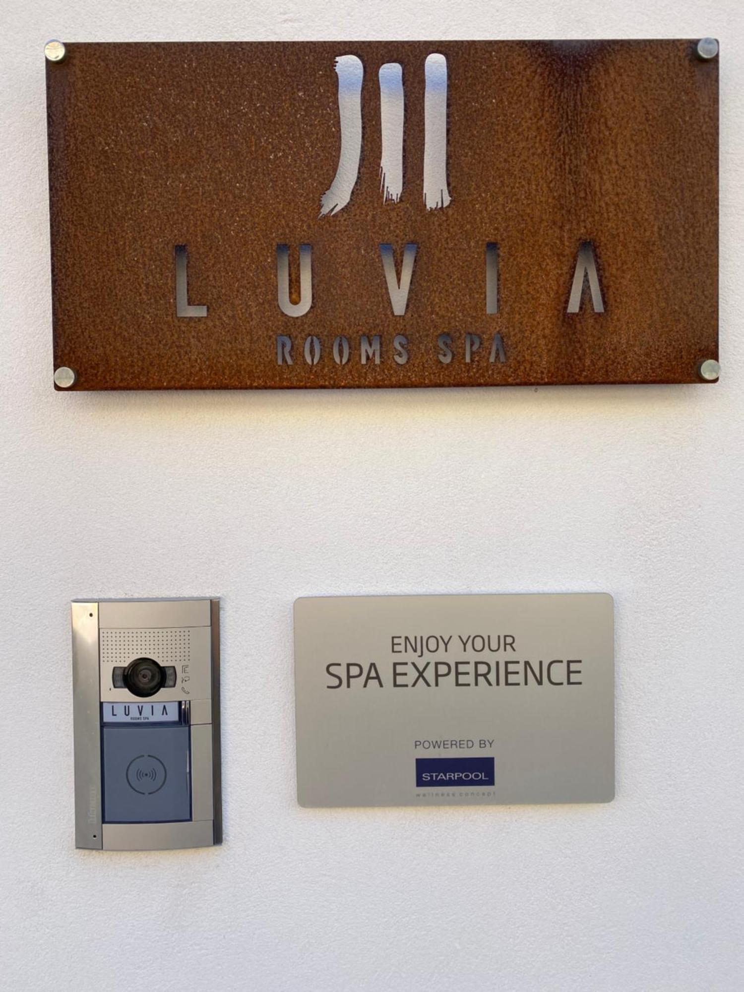 Luvia Rooms Spa 고네사 외부 사진