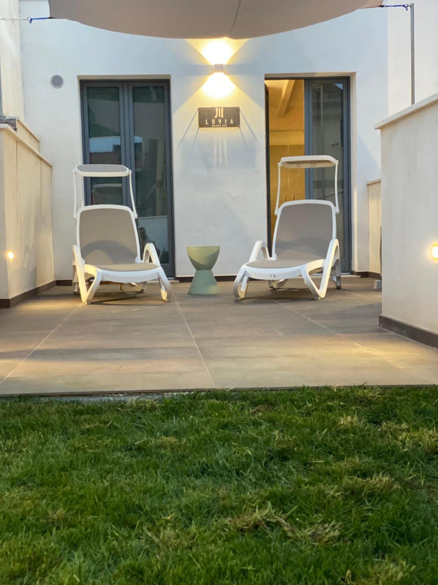 Luvia Rooms Spa 고네사 외부 사진