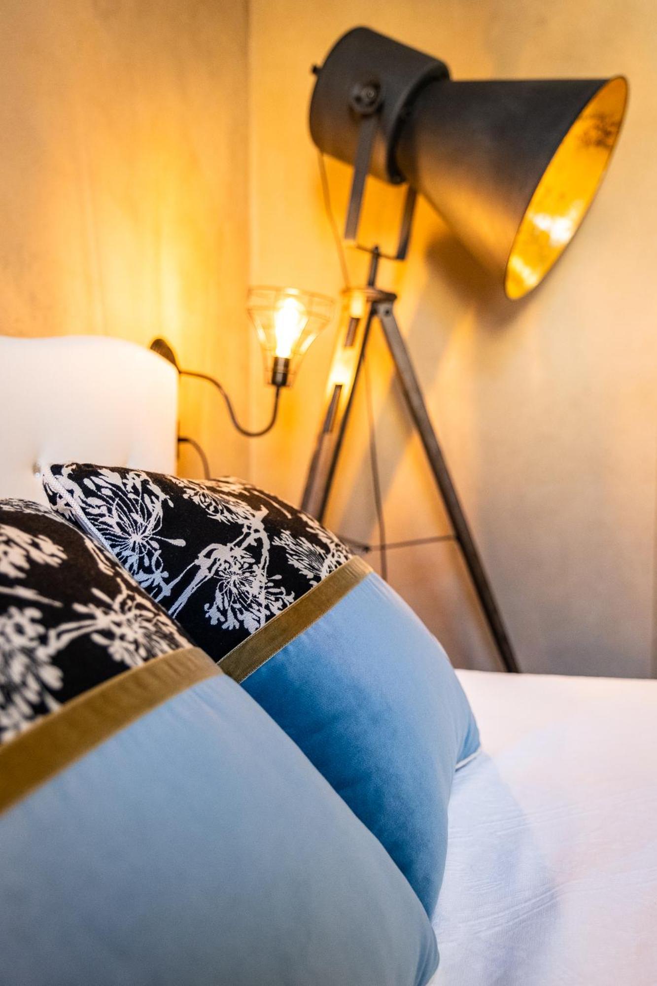 Luvia Rooms Spa 고네사 외부 사진