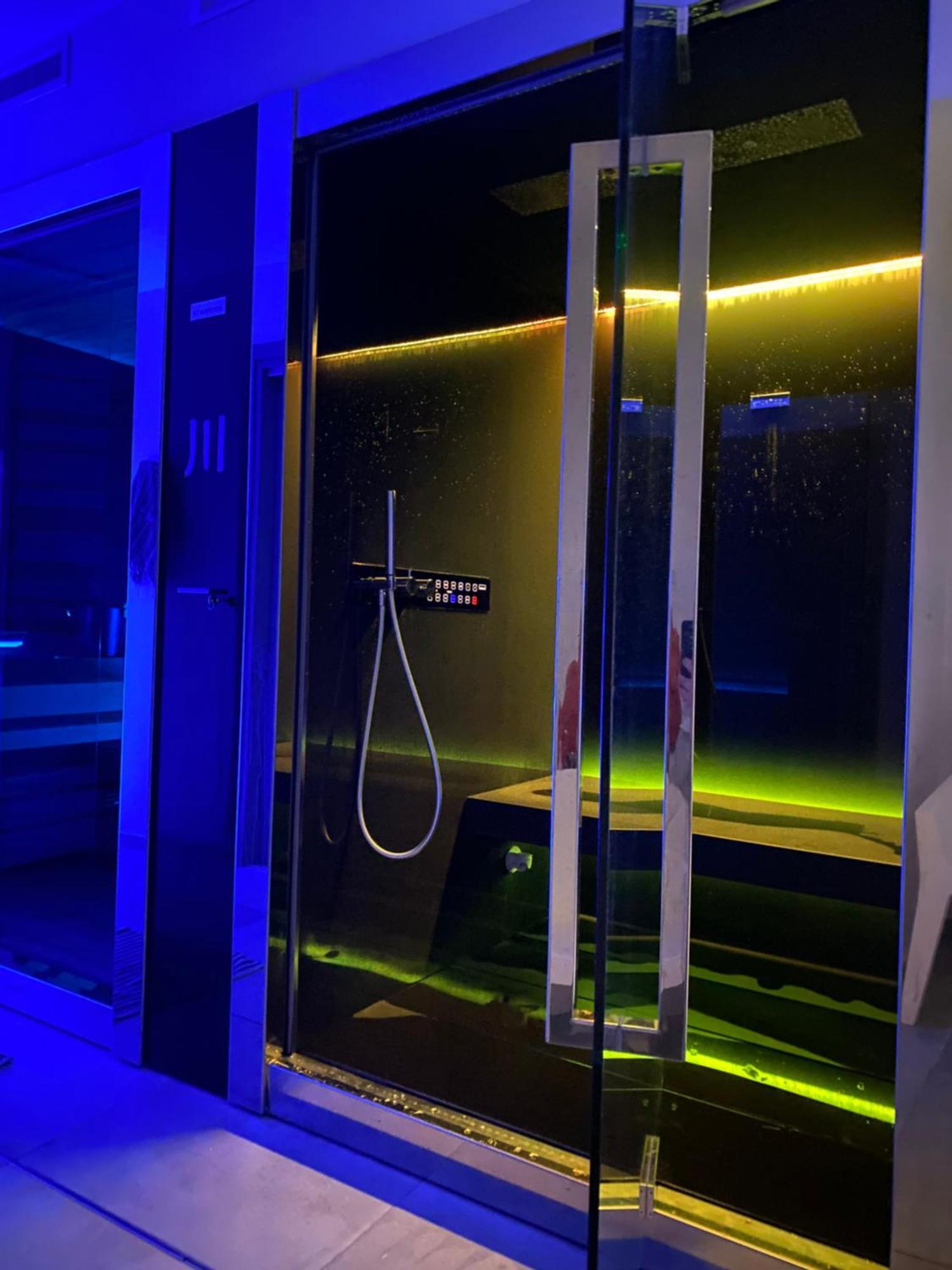 Luvia Rooms Spa 고네사 외부 사진