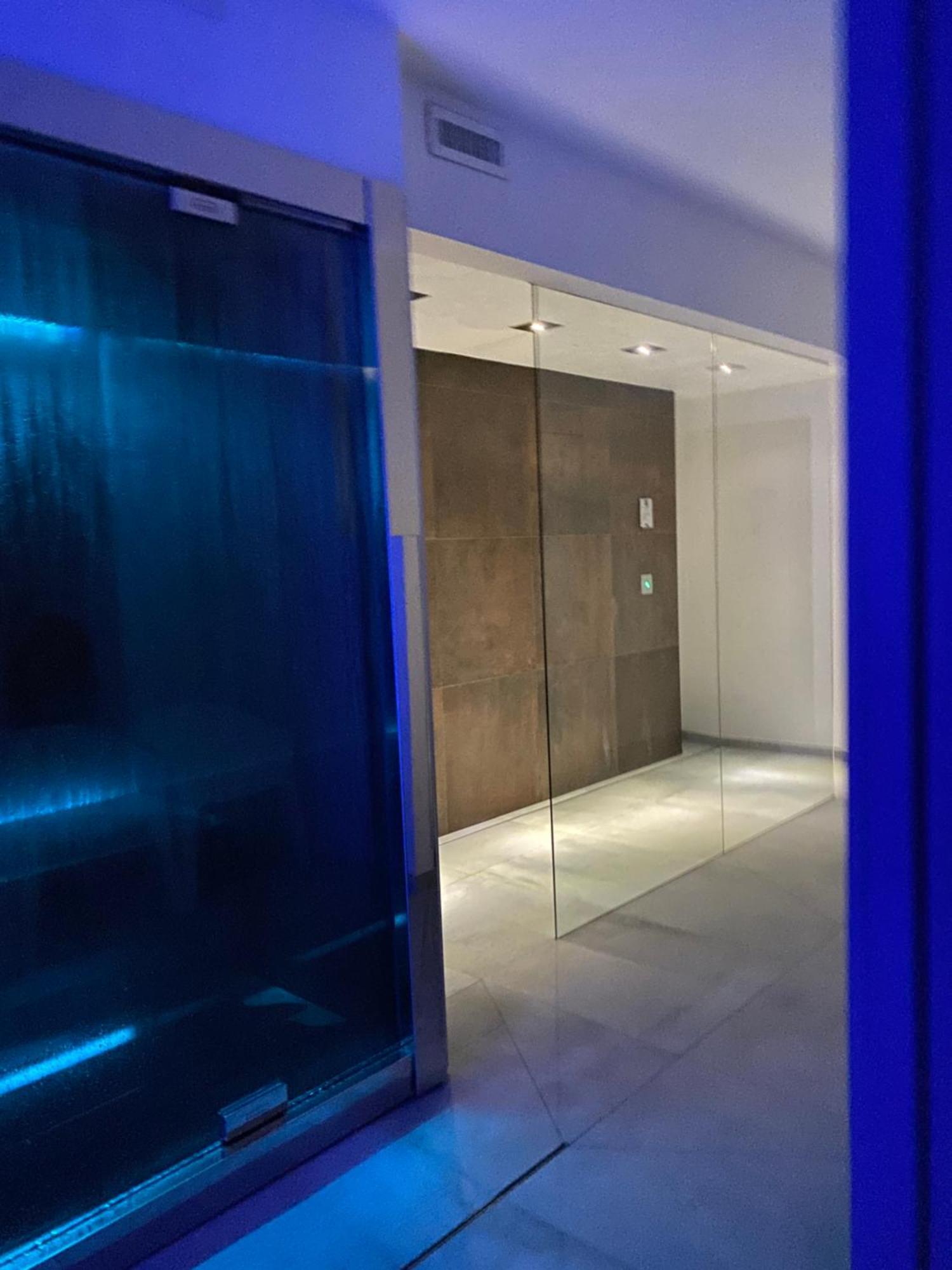 Luvia Rooms Spa 고네사 외부 사진